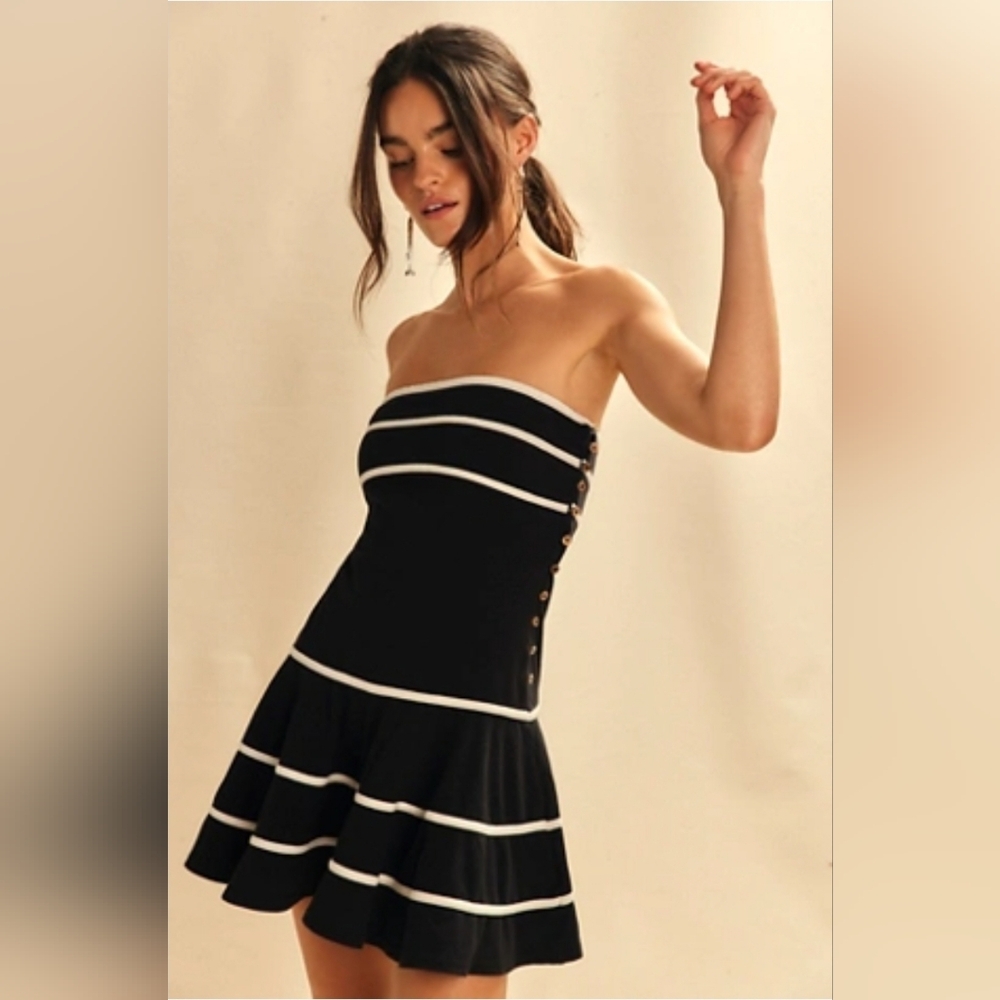 NWT Free People Ravine Mini  ~ Black ~ Medium ~ 15" P2P / 25" Length